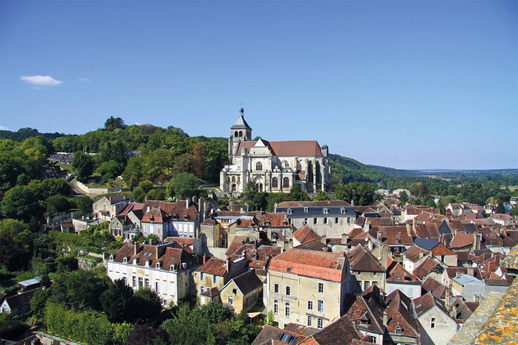 Eglise Saint Pierre in Tonnerre in Bourgondië